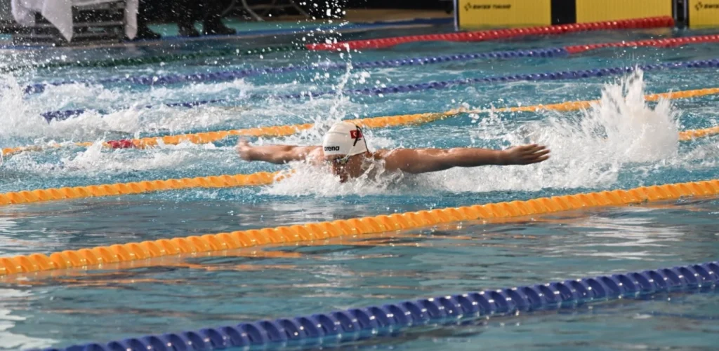 Türkiye Yüzme Federasyonu Yıldız, Genç ve Açık Yaş Uzun Kulvar Milli Takım Seçmeleri Edirne'de başladı. 1000 sporcu ve 180 kulübün katıldığı dev organizasyonun detayları.