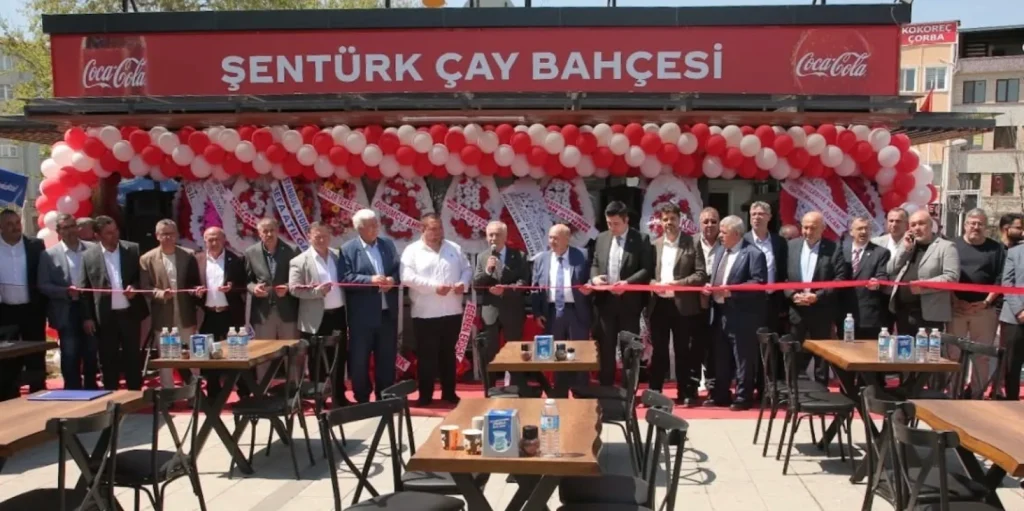 Keşan Belediye Başkanı Op. Dr. Mehmet Özcan, Cumhuriyet Meydanı'nda hizmete giren Şıkır Şıkır Kokoreç'in açılışını gerçekleştirdi. Keşan esnafına yeni bir soluk! Keşan Haberler