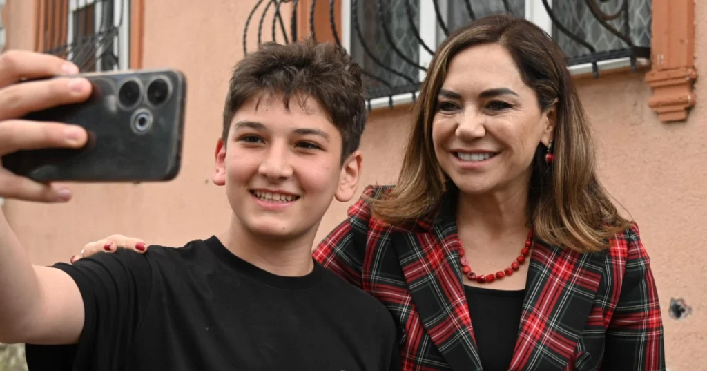 Tekirdağ Büyükşehir Belediye Başkanı Dr. Candan Yüceer'den yoğun saha mesaisi! Ergene ve Çorlu'da yol çalışmaları, yeni hizmet birimleri ve Yaşam Merkezi projeleri yerinde incelendi.