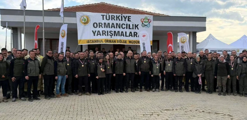 Tekirdağ Orman İşletme Müdürlüğü, İstanbul Orman Bölge Müdürlüğü koordinesinde düzenlenen yarışmada bölge şampiyonu oldu. 6 zorlu parkuru başarıyla tamamlayan ekip Türkiye finallerine gidiyor.