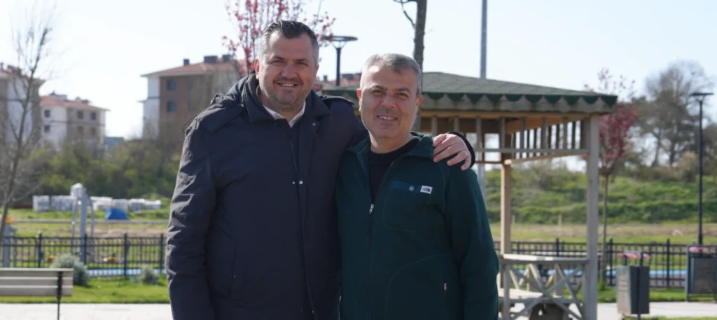 Tekirdağ Saray Belediyesi’nden dev hizmet! Kentpark projesinde otopark, altyapı ve peyzaj çalışmaları tamamlanıyor. Teknik ekibin incelemeleri ve projenin detayları haberimizde.