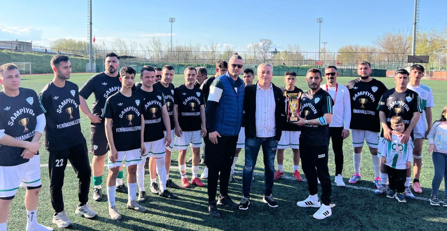 Yenimahalle’de Şampiyonluk Gecesi: Kupa Bizim!