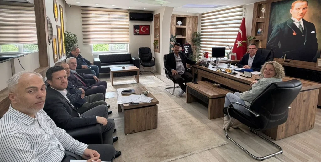 Havsa Belediyesi, Varoş Mahallesi arazi toplulaştırma çalışmaları için kapılarını açtı! Muhtar Arzu Karlatlı'nın talebiyle Yazlık Düğün Salonu'nda bilgilendirme toplantıları başlıyor. Havsa Haberler