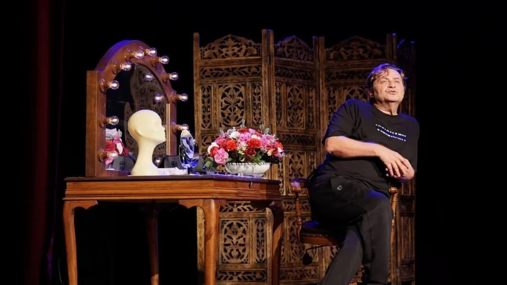 Seyfi Bey tiyatro oyunu biletleri, Tekirdağ gösterim saati ve detayları. Armağan Çağlayan'ın muhteşem performansıyla Seyfi Dursunoğlu'nun kulis hikayesi.