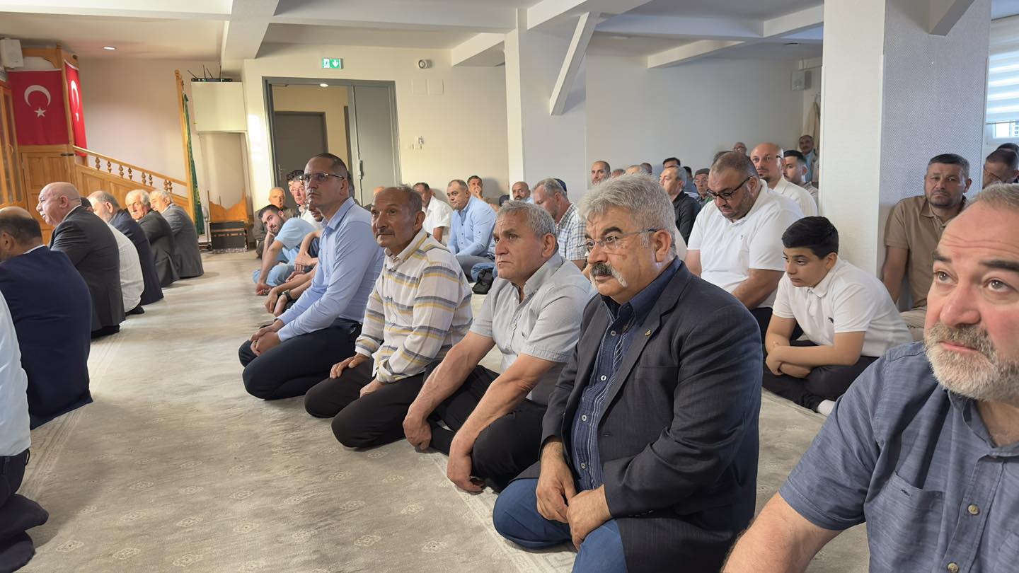 Fransa’da Kurban Bayramı Coşkusu: Camiler Doldu Taştı