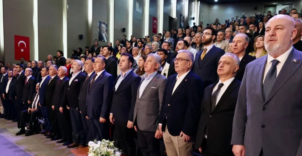 Çerkezköy'de 25. Tokat Enleri Gazi Osman Paşa Ödülleri sahiplerini buldu. Çerkezköy Belediyesi ev sahipliğindeki büyük Tokat buluşmasının detayları haberimizde. çerkezköy Haberler