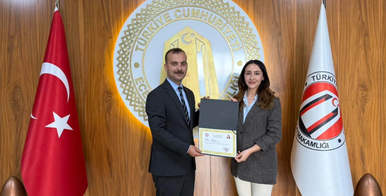 Eceabat’ta Sağlık Hizmetlerine Başarı Belgesi