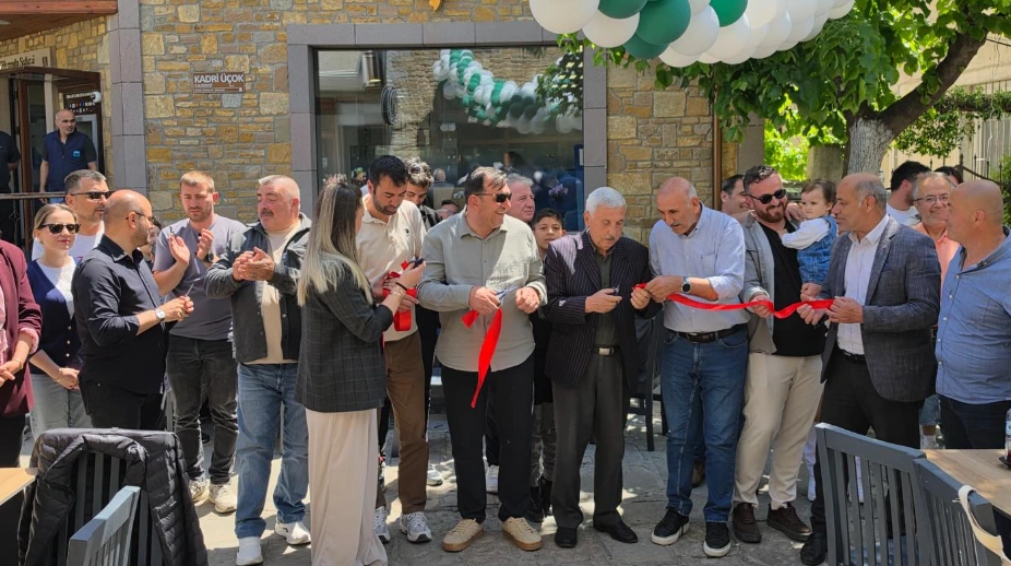 Gökçeada'da Limnos Ada Lokantası kapılarını açtı! Belediye Başkanı Bülent Ecevit Atalay ve heyetinin katıldığı açılış töreninin tüm detayları ve ada turizmine katkıları burada.