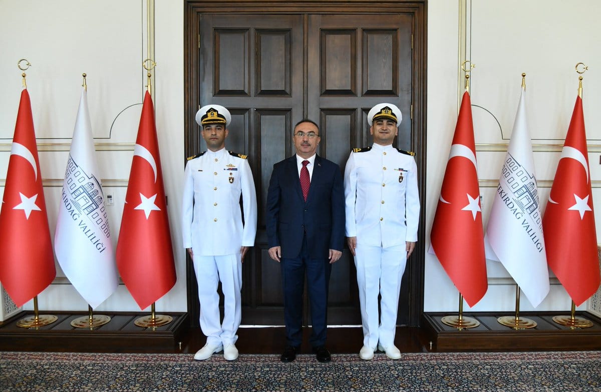 TCG Gurbet Gemisi Komutanı Valilikte