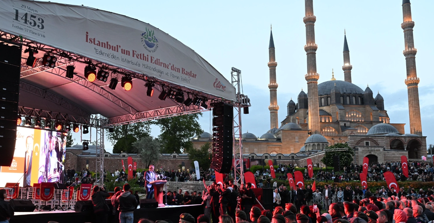 İstanbul’un Fethi Edirne’den Başlayan Yürüyüşle Kutlandı