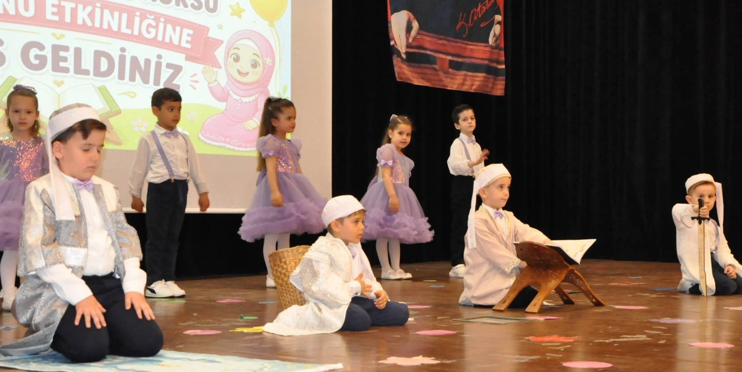 Malkara’da Minik Kalplerden Yıl Sonu Coşkusu