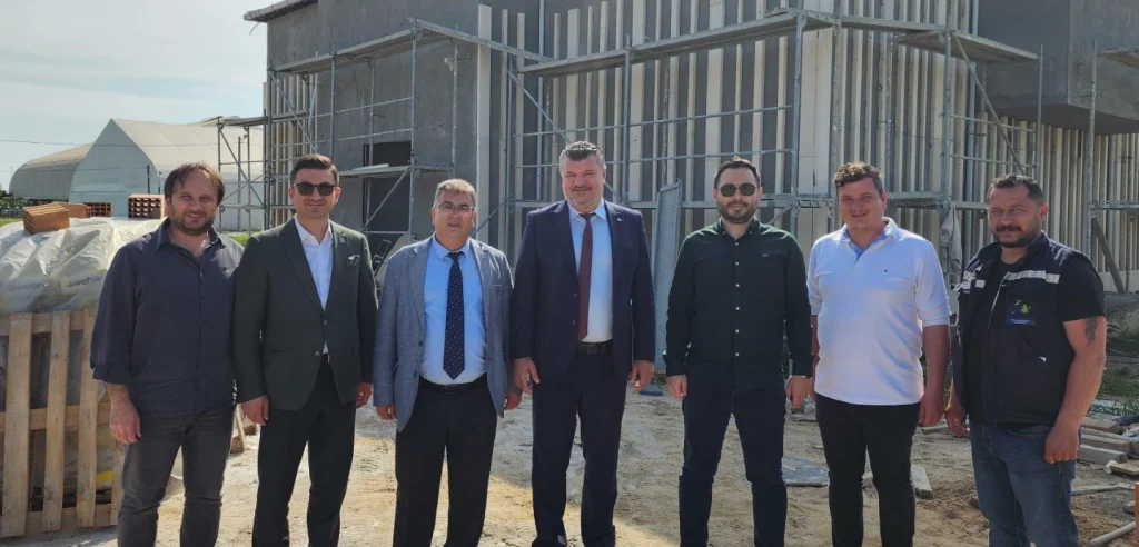 Çorlu Belediyesi Başkan Vekili Bilgehan Çağlar, Oyuncak Müzesi ve Askeri Lojmanlar düzenleme sahalarında incelemelerde bulunarak projelerin son durumunu denetledi. Çorlu Haberler