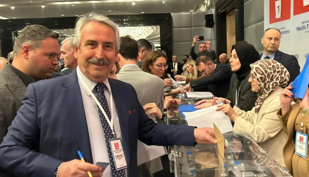 Keşan Belediyesi, Türkiye Belediyeler Birliği 2026 Yılı Meclis Toplantısı'na katıldı. Toplantıda Vahap Seçer TBB başkanı seçilirken, yerel yönetim projeleri konuşuldu. Keşan Haberler