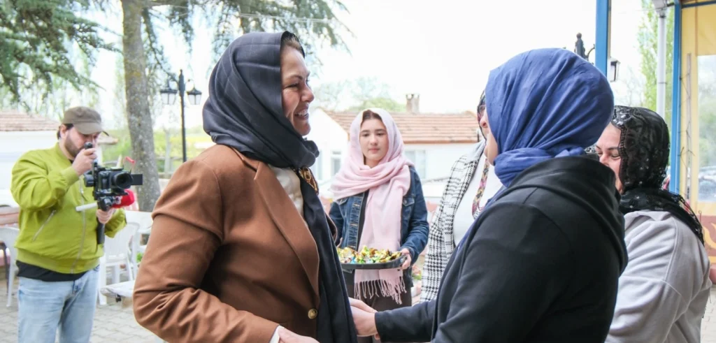 Belgin İba, Lalapaşa Doğanköy ve Demirköy tarafından düzenlenen Yağmur ve Şükür Duası'na katılarak Edirneli üreticilerle bir araya geldi. Detaylar haberimizde. Lalapaşa Haberler