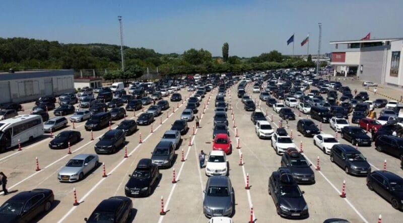 Kapıkule’de Kuyruklar Tarih Oluyor
