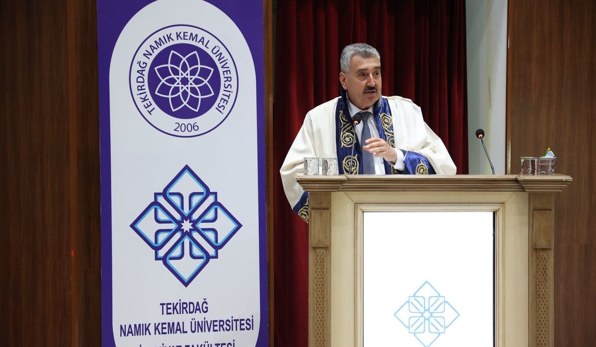 NKÜ İlahiyat Fakültesi’nde Mezuniyet Coşkusu