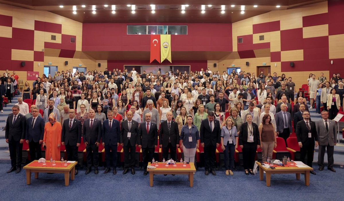 Trakya Üniversitesi’nde Hekimliğe Merhaba Sempozyumu Başladı
