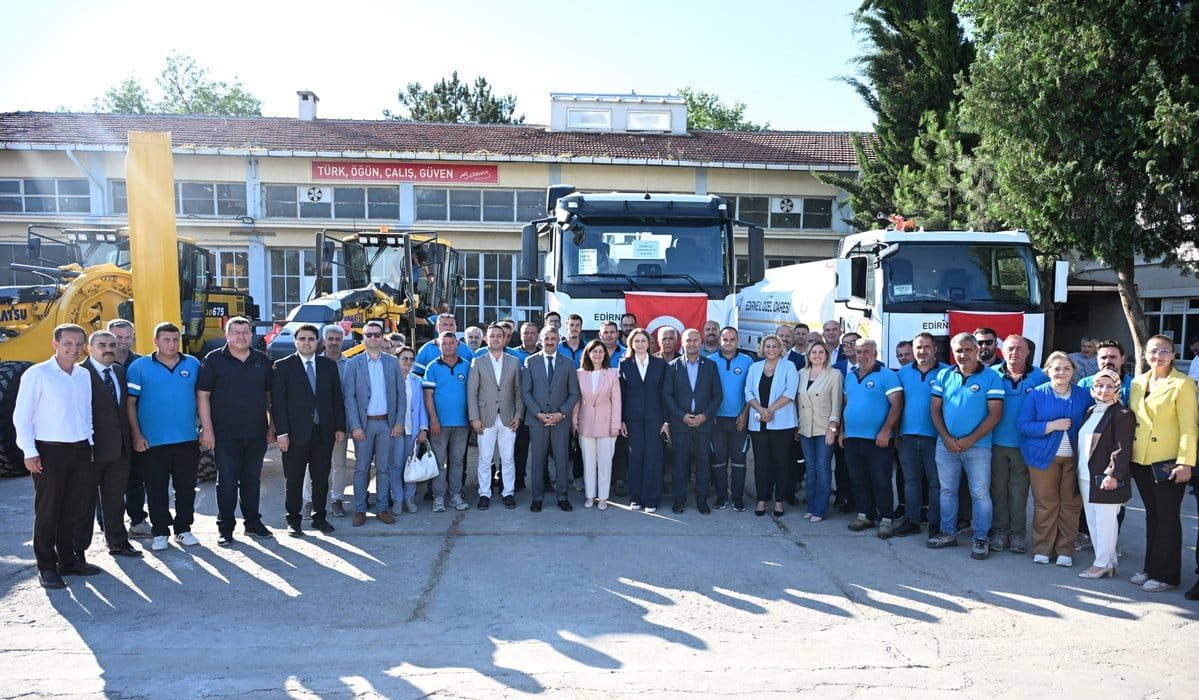 Edirne İl Özel İdaresi’ne 15 Yeni İş Makinesi