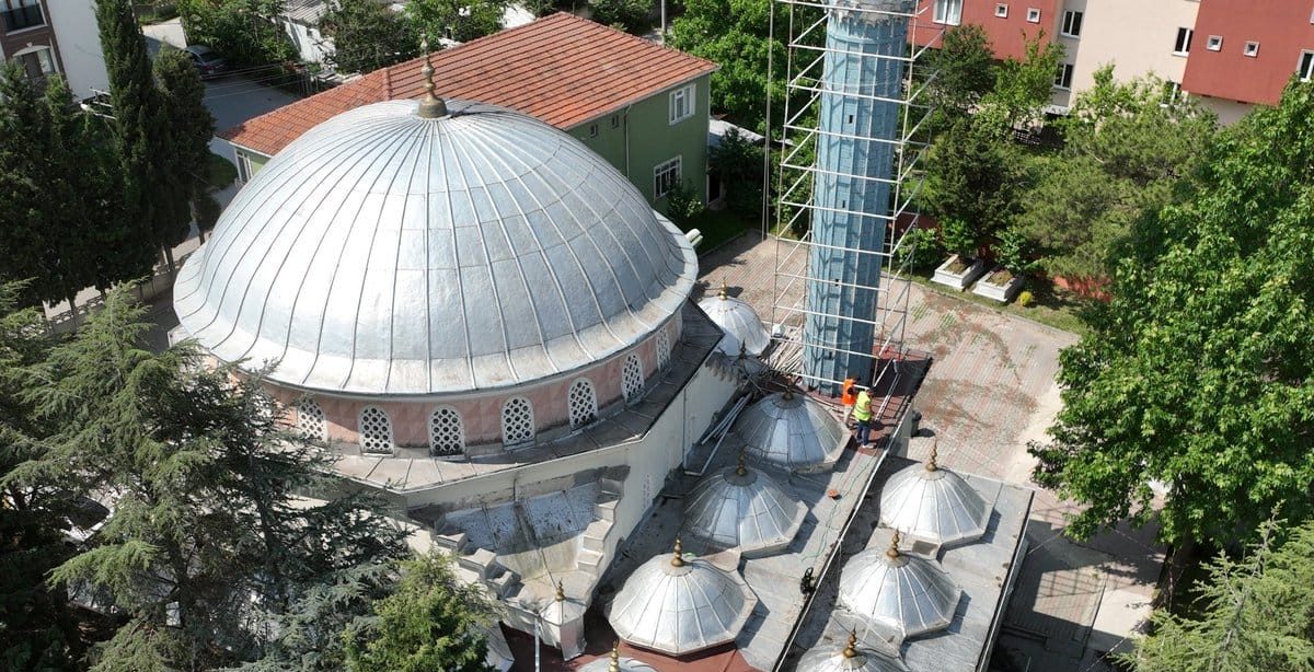 Veliköy Camii’nde Tarihi Restorasyon: Nano Teknoloji ile Temizlik