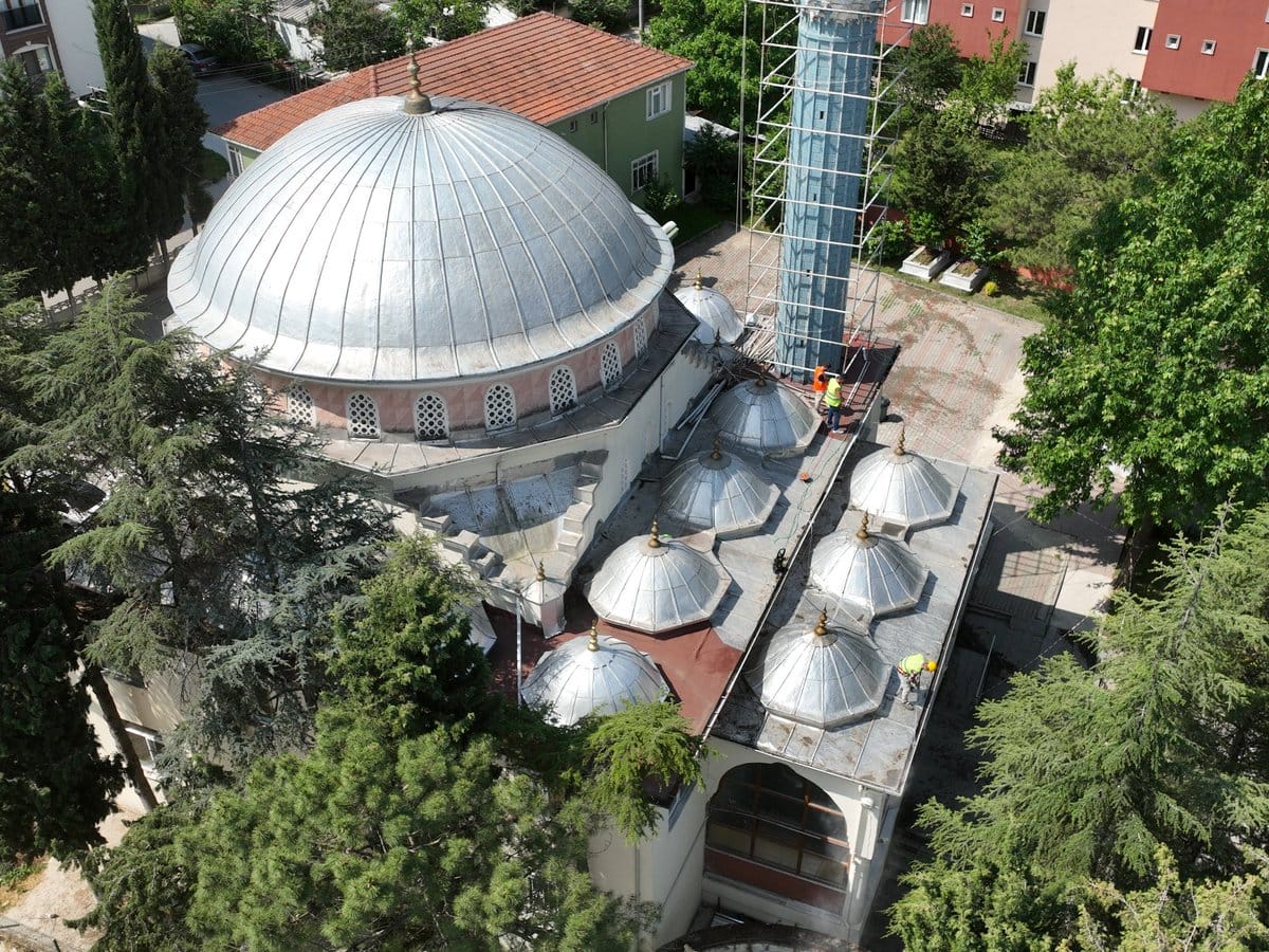 Veliköy Camii’nde Tarihi Restorasyon: Nano Teknoloji ile Temizlik