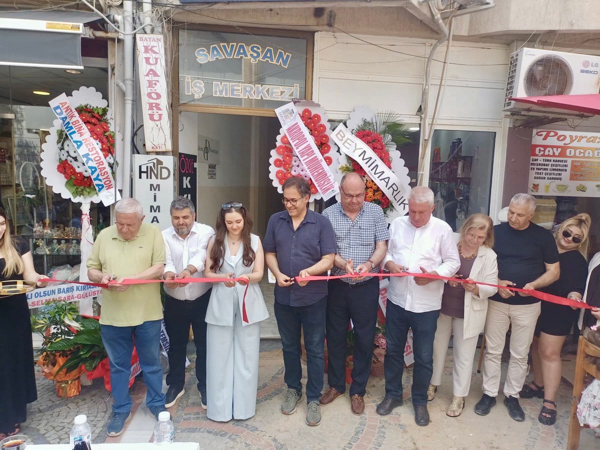 Sezai Irmak, HND Mimarlık’ın Açılışında Yer Aldı