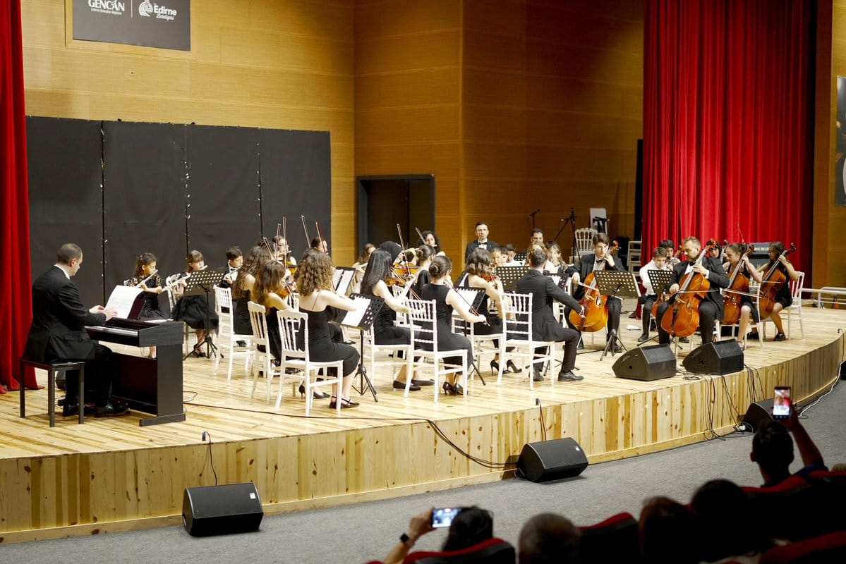 Edirne’de Müzik Şöleni: Konservatuvar Yıl Sonu Konseri Büyüledi