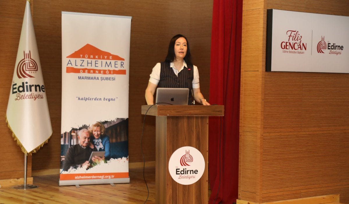 Alzheimer’a Karşı Beyin Sağlığını Koruma Yolları Anlatıldı