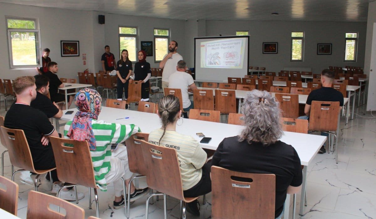 Trakya Üniversitesi’nden yemekhane çalışanlarına hayat kurtaran eğitim