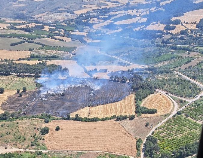 Çanakkale ve Dikili’de Yangın Alarmı: Kontrol Altında!