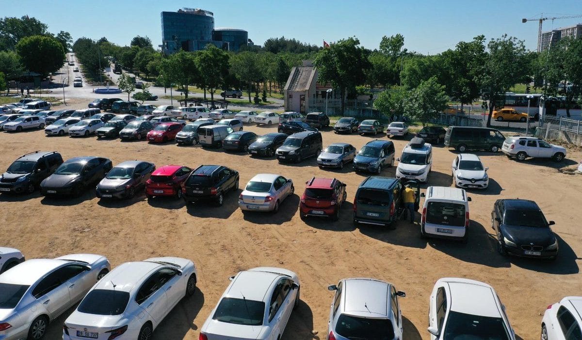 Trakya Üniversitesi’nde Yeni Otoparklar Trafiği Rahatlattı