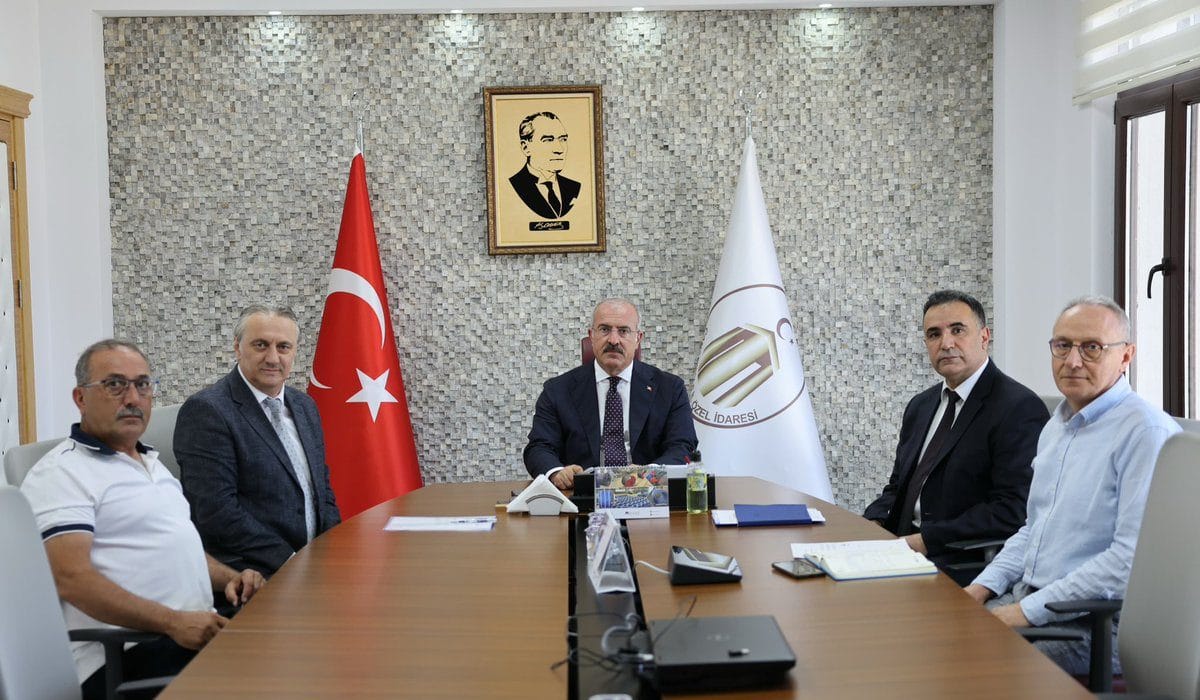 Vali Toraman’dan Ezine Köyü’ne Ziyaret