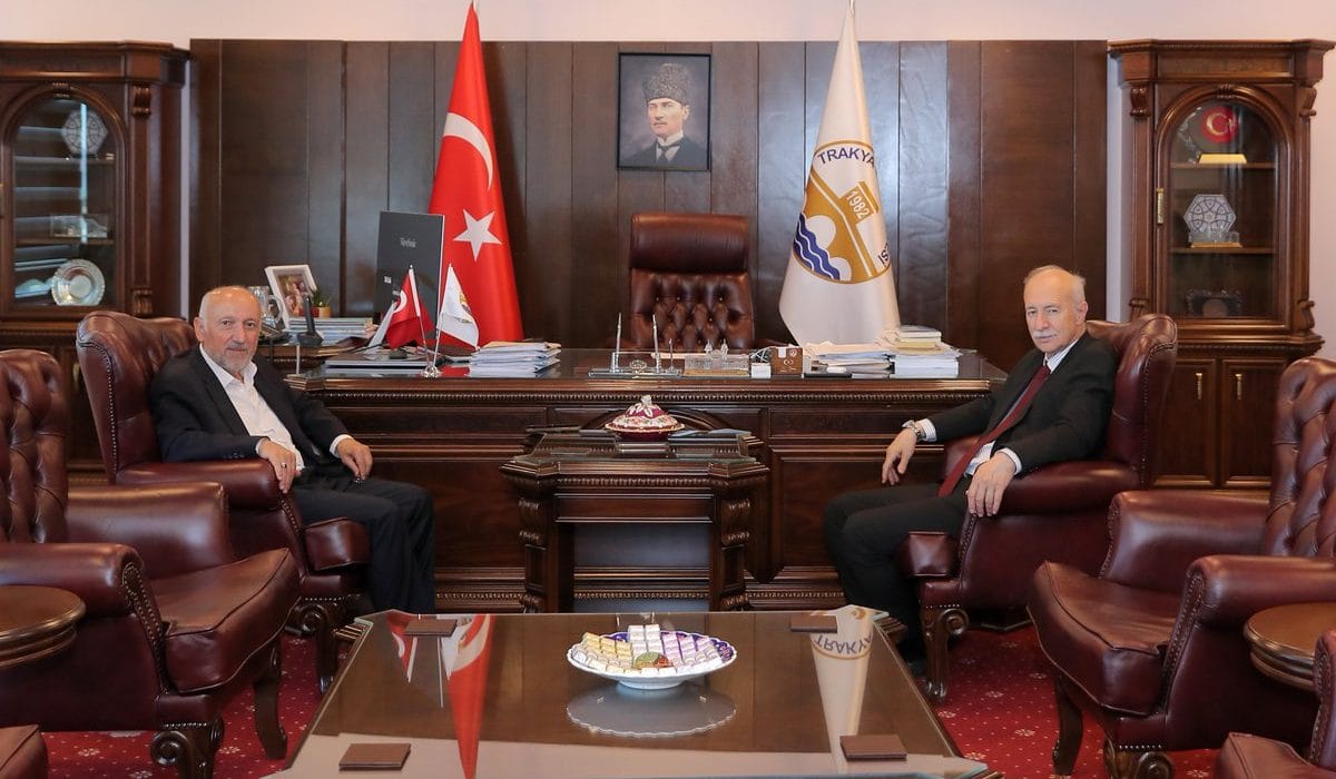 Emrullah Üzüm’den Rektör Hatipler’e Anlamlı Ziyaret