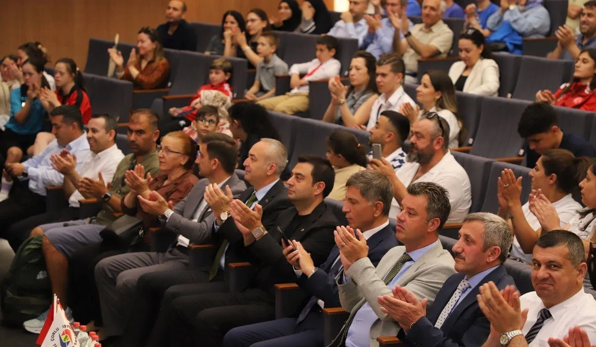 Zirvedekiler Programı Çorlu’da Büyük İlgi Gördü