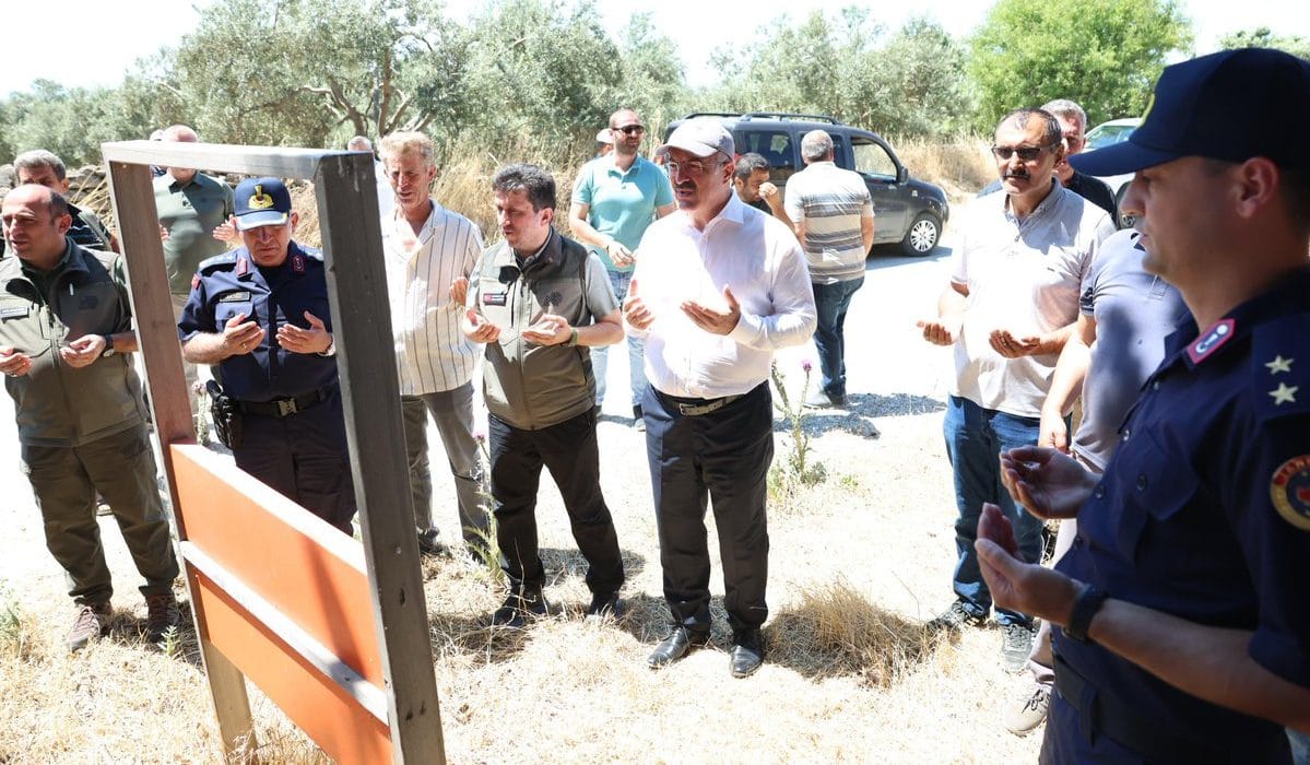 Vali Toraman’dan Halileli Şehitliği’ne Ziyaret
