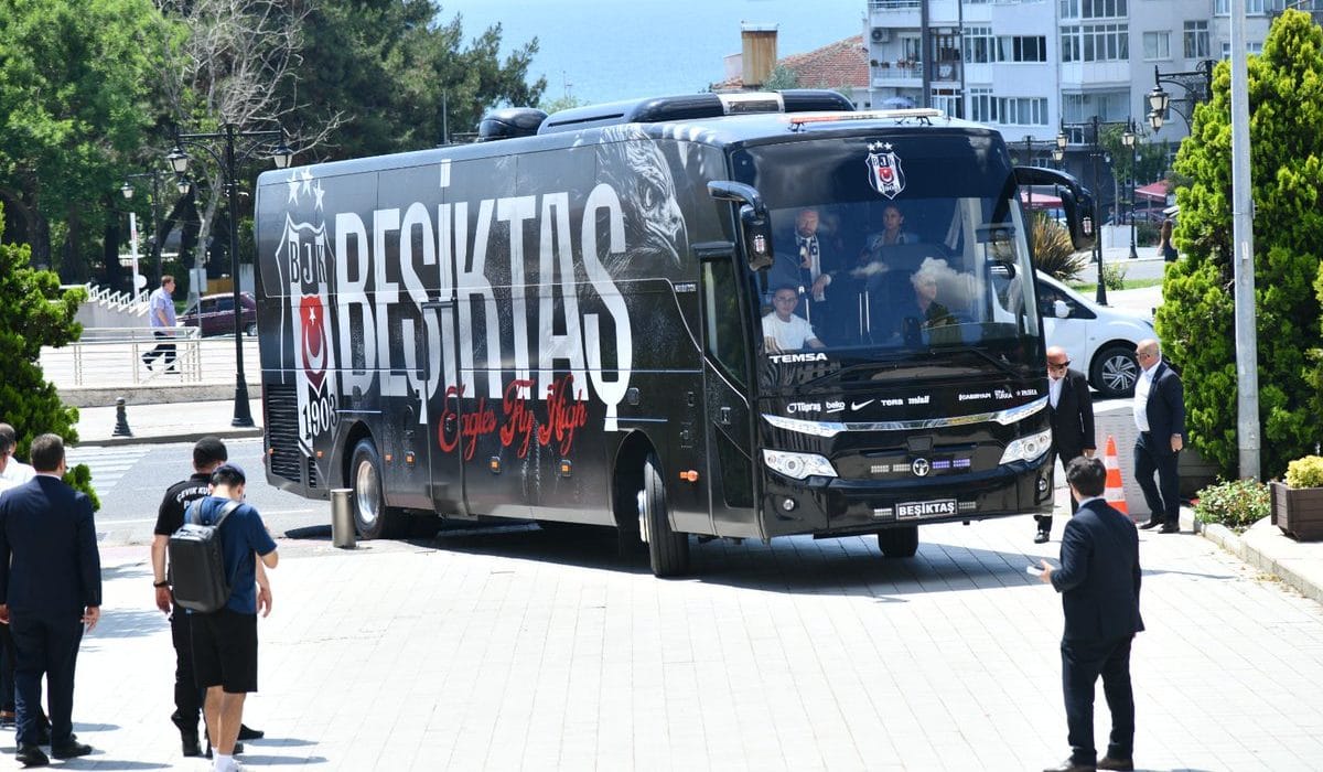 Beşiktaşlı Yöneticiler Vali Vekili’ni Ziyaret Etti