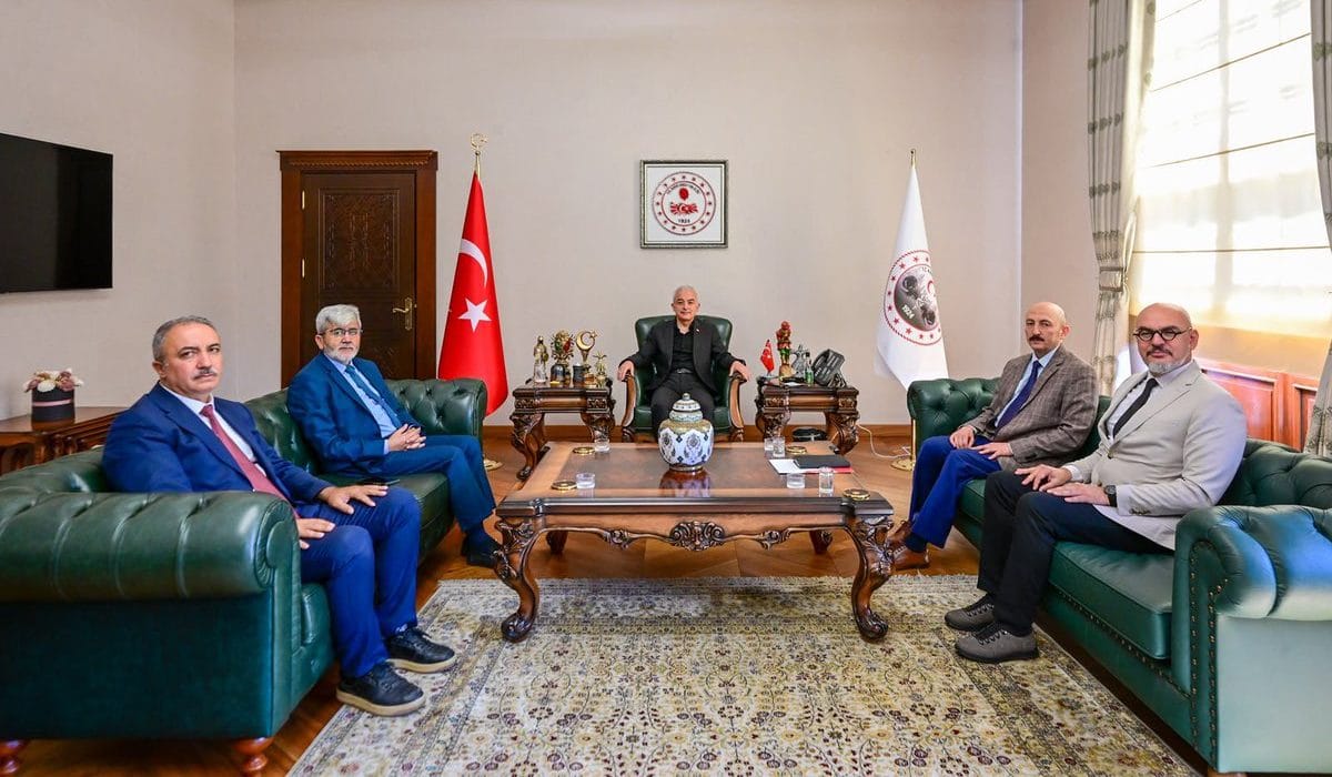 Vali Turan’dan Eğitimde Tarihi Adım