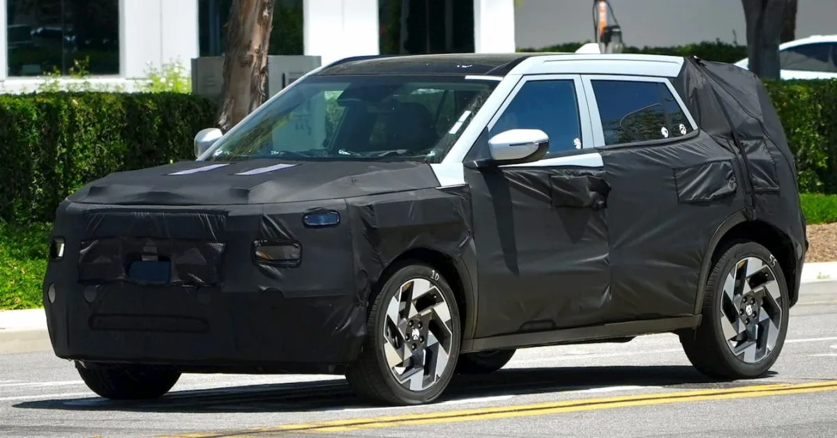 Hyundai Kona EV tamamen yenileniyor: İşte ilk görüntüler