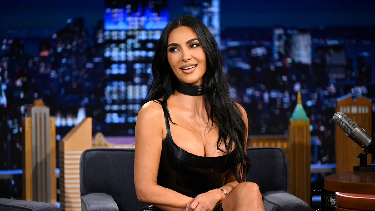 Hamilton’ın Şampanya Sürprizi Kim Kardashian’ı Şaşkına Çevirdi