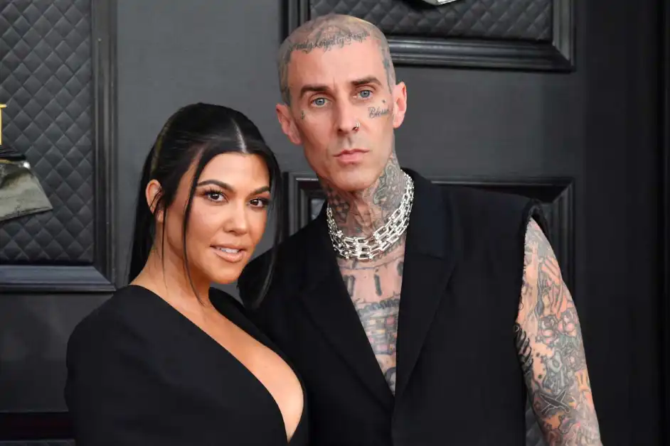 Kourtney Kardashian’dan plaj pozları ve aile güncellemesi