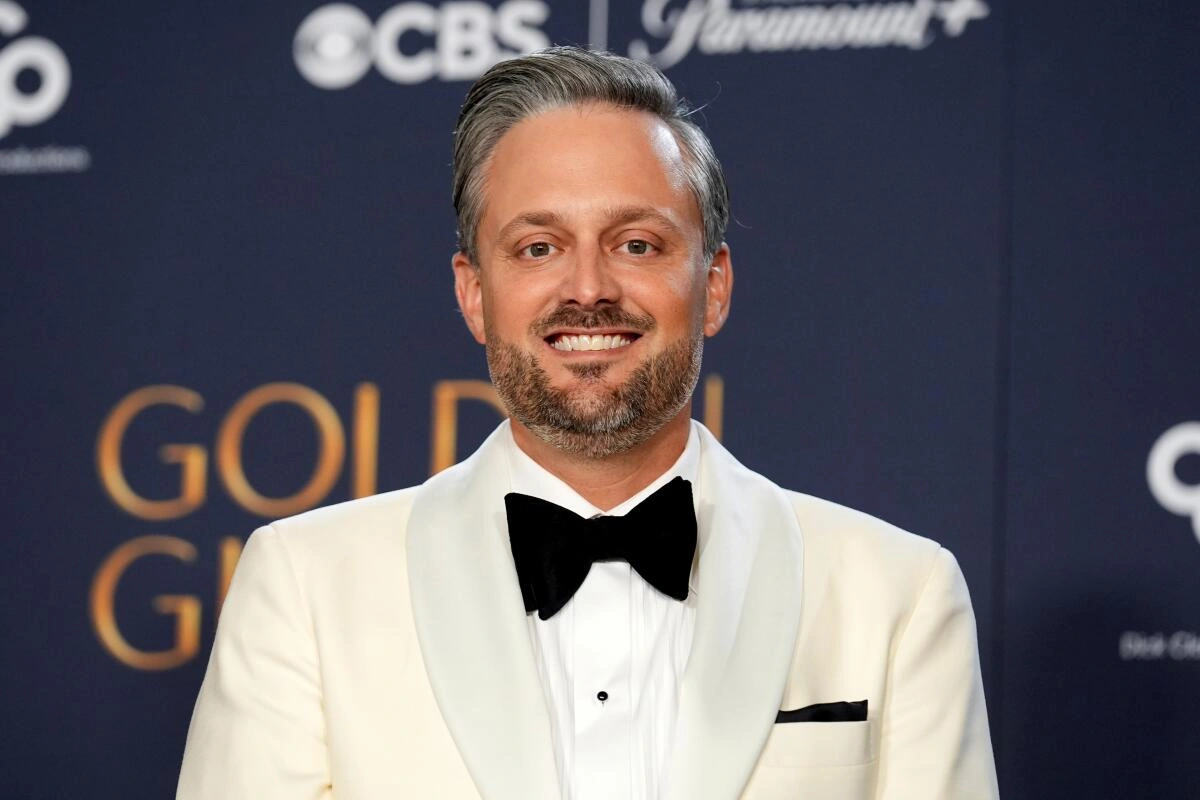 Nate Bargatze, Trump’ın UFC Partisinde Görüntülendi