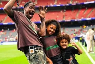 Travis Scott Çocuklarıyla Dünya Kupası’nda