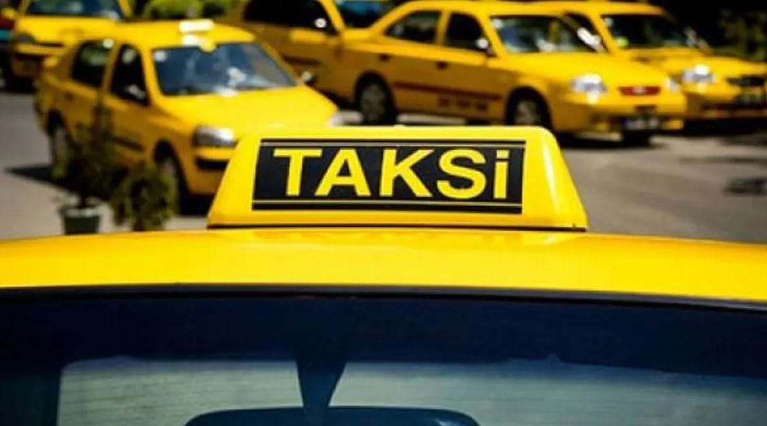 Taksici turistin kartından 136 Euro çekti!