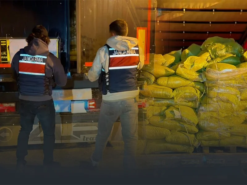 Van’da TIR’a Gizlenmiş 333 Kg Skunk Ele Geçirildi