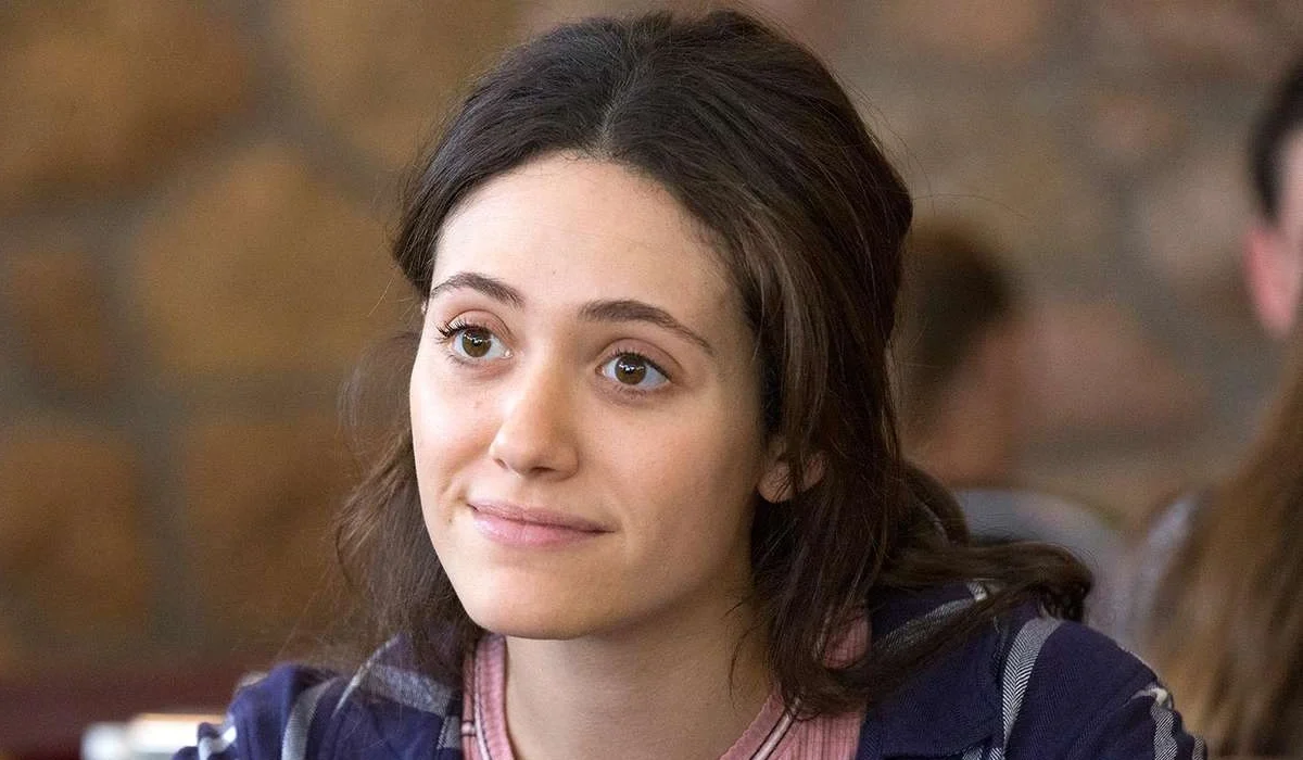 Emmy Rossum’un Yeni Dizisi ‘Furious’: Epstein Gibi Avcıları Hedef Alan Seri Katil