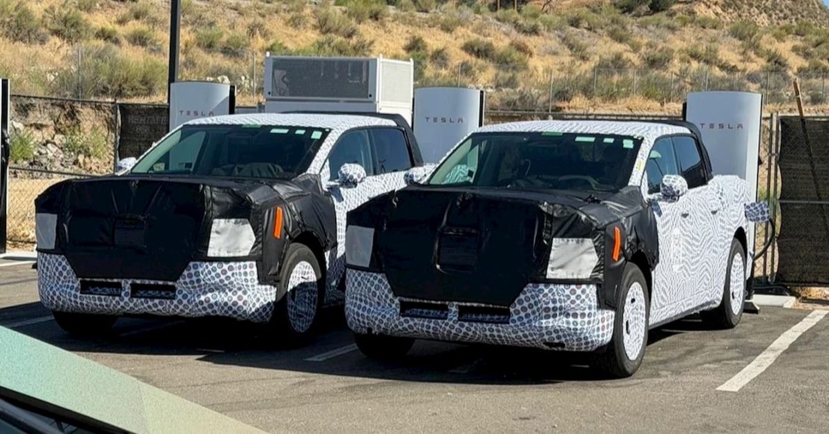 Ford’un 30 Bin Dolarlık Elektrikli Kamyoneti Tesla Şarj İstasyonunda Görüntülendi