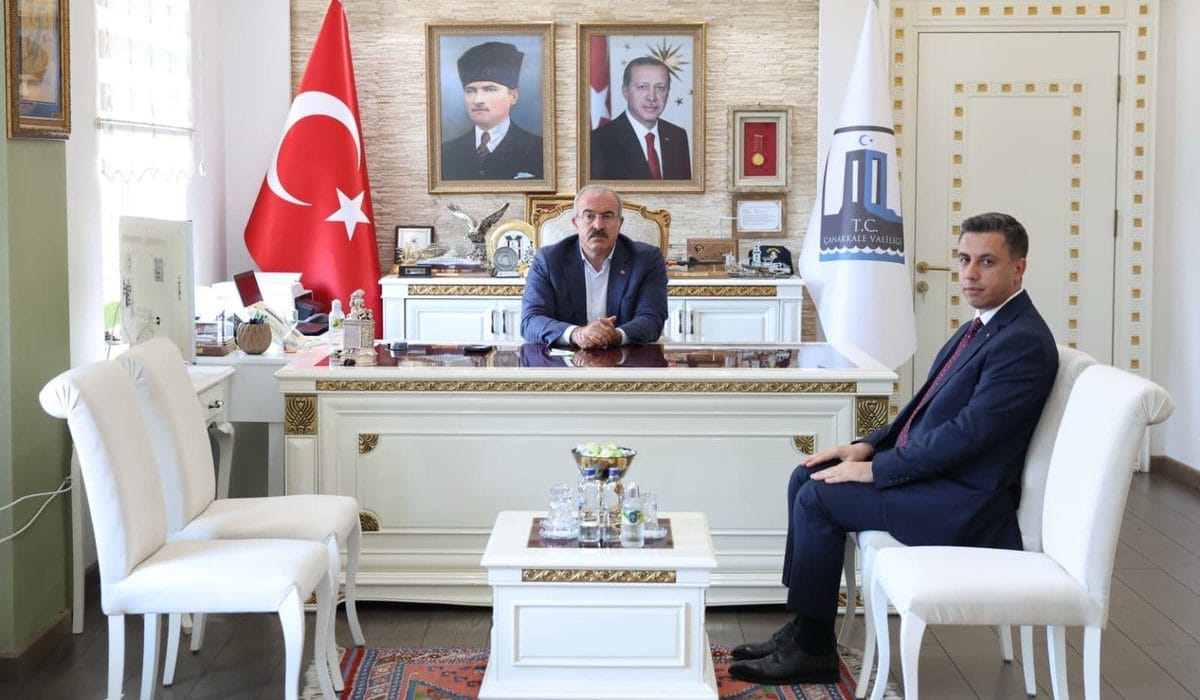 Yeni Kaymakam Şeref Gülyer, Vali Toraman’ı Ziyaret Etti