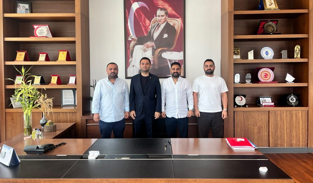 Serdar Yıldız ve Şimşek Kardeşler’den Çorlu TSO’ya Ziyaret