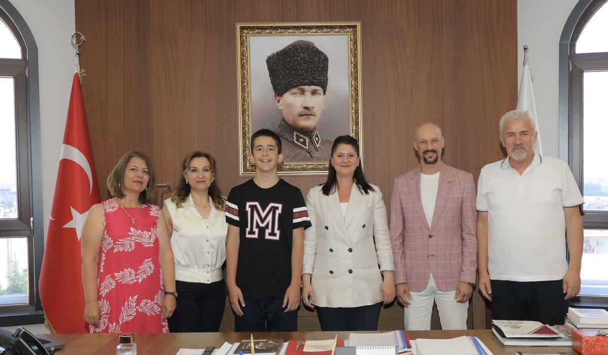 Edirne’de LGS Başarısı: Türker Özcan Belediyede Ağırlandı
