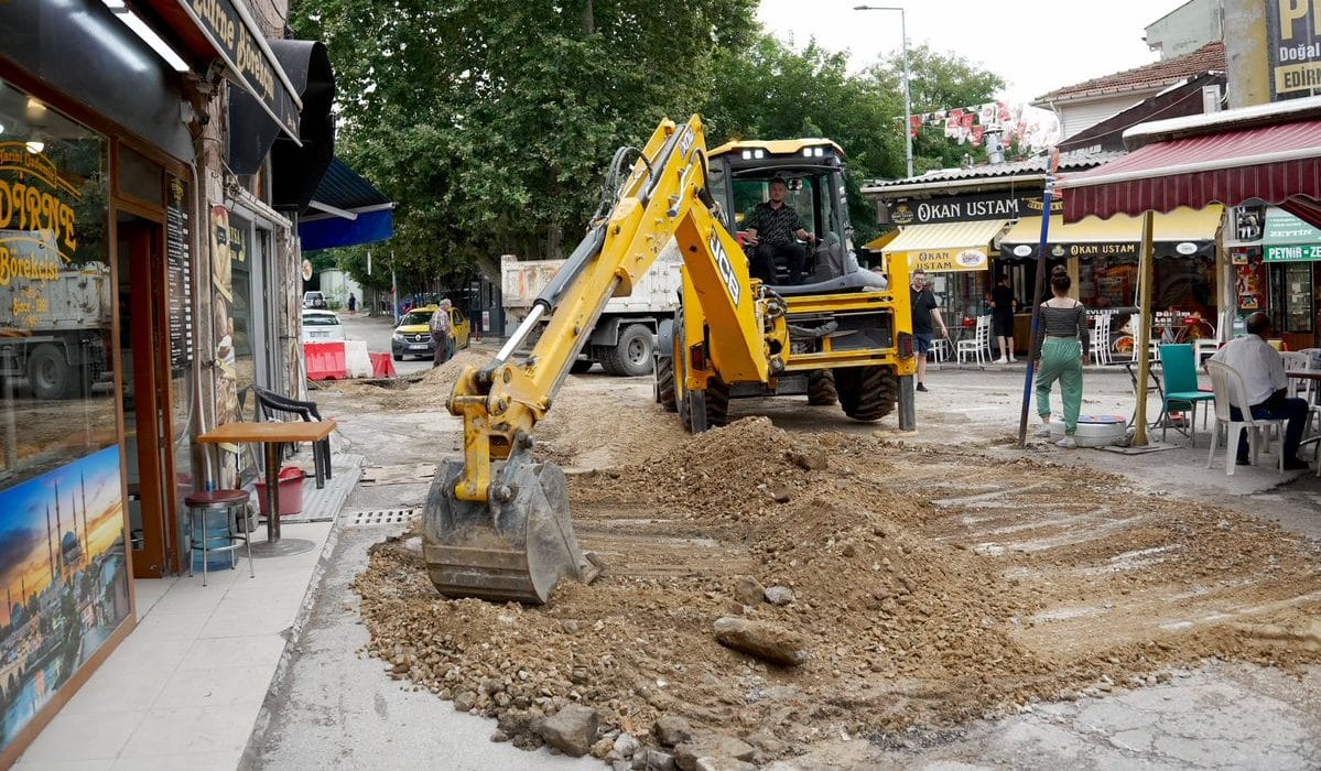 Çavuşbey Mahallesi’nde İçme Suyu Hattı Güçlendirildi