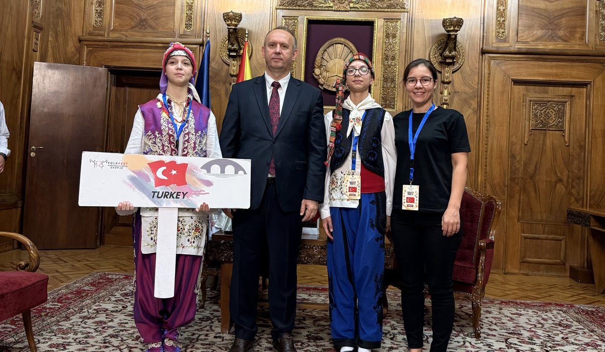 Çerkezköy Halk Oyunları Ekibi Makedonya’da Zirveye Çıktı